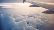 Foto: vuelo sobre nubes